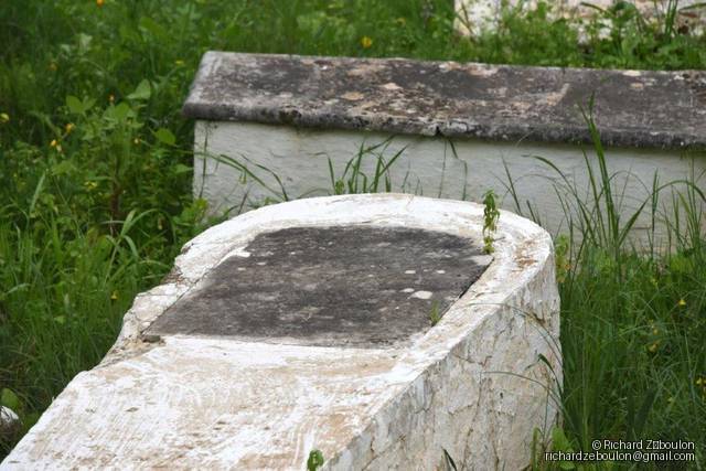 Tombe sans nom
